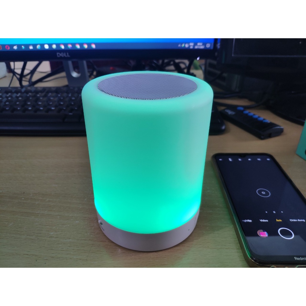 LOA BLUETOOTH ĐỔI MÀU KHI CHẠM VÀ THEO NHẠC GẮN THẺ NHỚ USB CÓ CỔNG XẠC CỔNG GẮN DÂY MÁY TÍNH