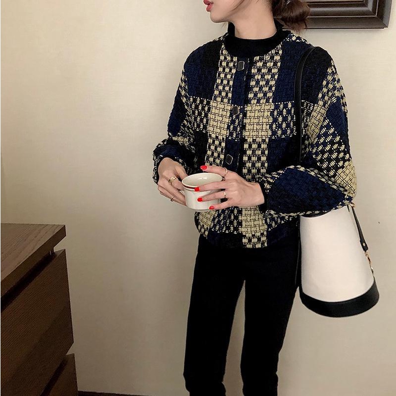 Áo khoác dạ len ngắn phong cách Hàn Quốc