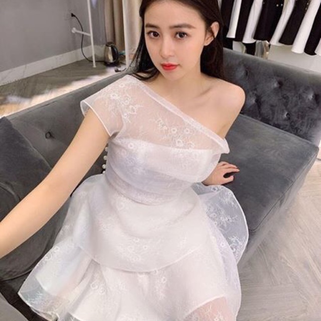 Đầm Lệch Vai Công Chúa