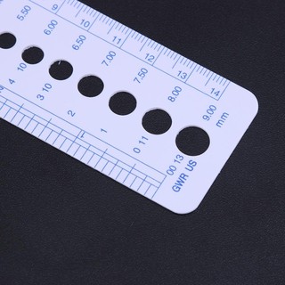 1 Cây Móc Đan Len Bằng Nhựa