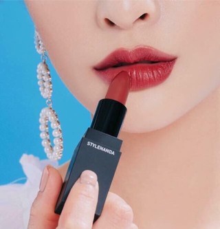 [Hàng chính hãng ] Son 3CE vỏ đen 118 - Đỏ nâu
