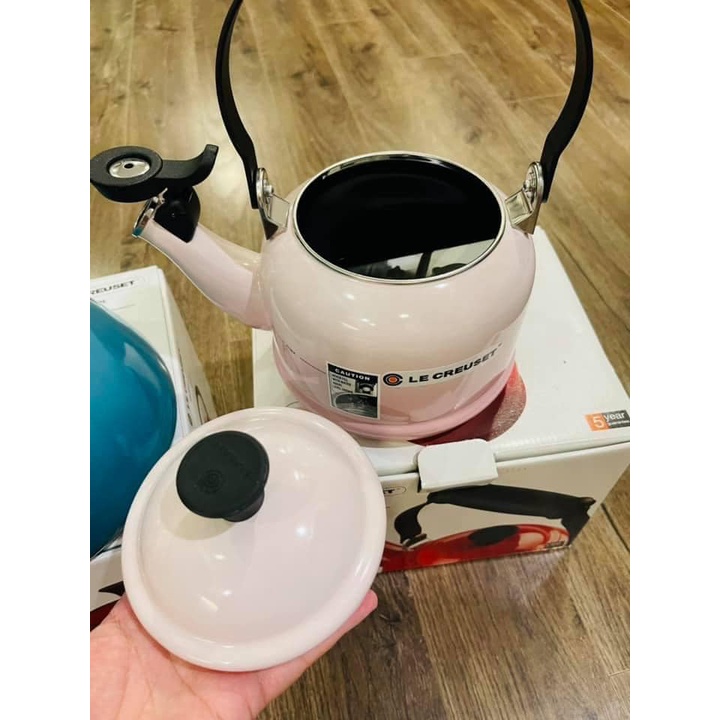 ẤM ĐUN NƯỚC LE CREUSET 1,1 LÍT MÀU HỒNG