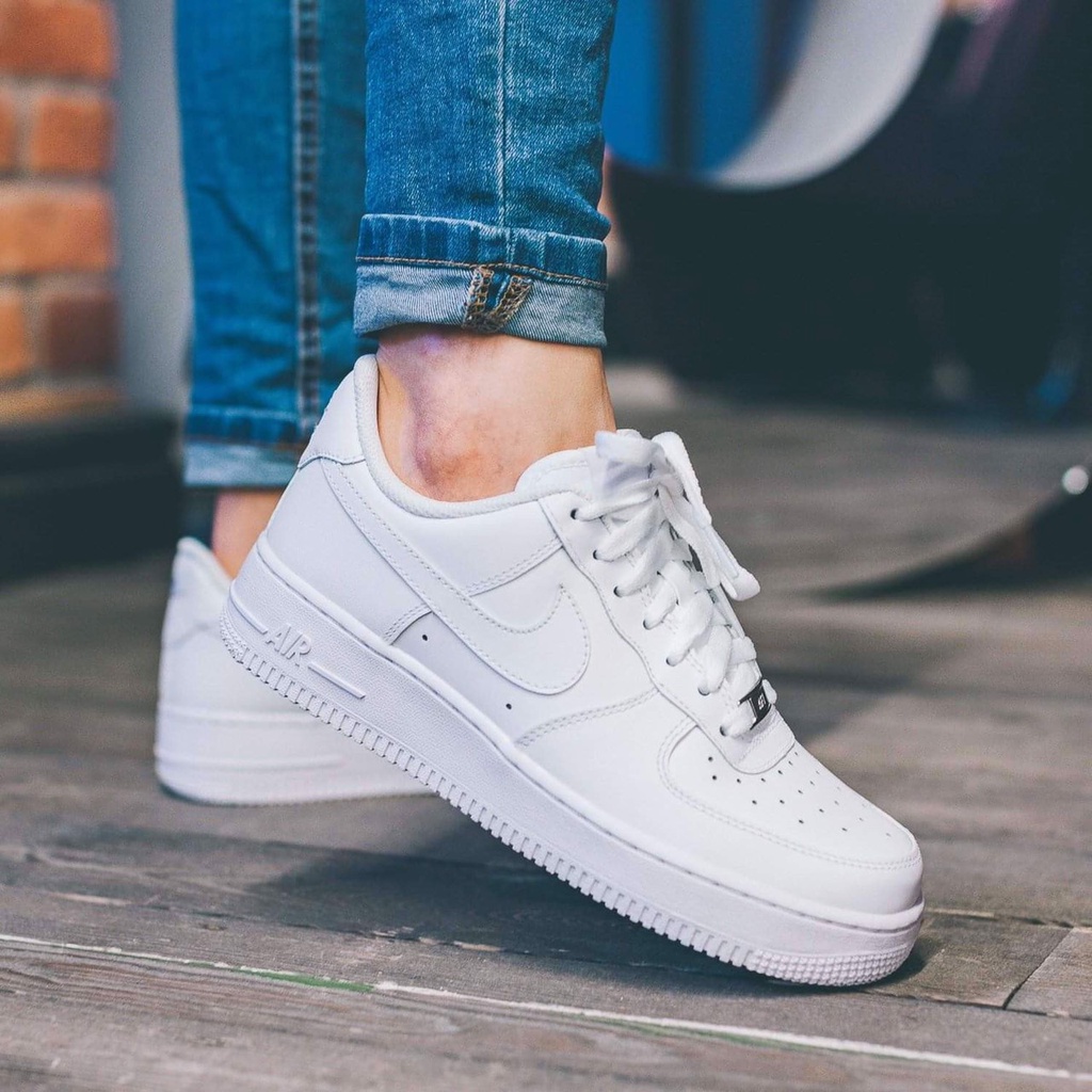 Giày Nike Air Force 1 Authentic