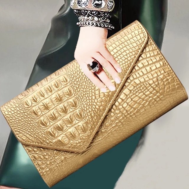 Clutch cầm tay vân cá sấu (Hàng Order)