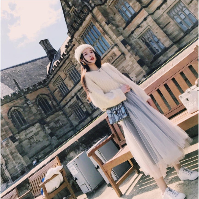 Set Chân Váy Tutu 3 Lớp Dáng Phồng + Áo Len Cổ Tim