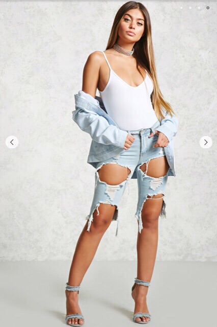Bodysuit khoét lưng f21 còn trắng | BigBuy360 - bigbuy360.vn