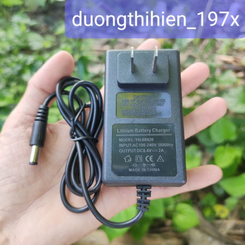 Củ sạc pin 18650, củ sạc pin 2S/3S/4S/5S có đèn báo đầy