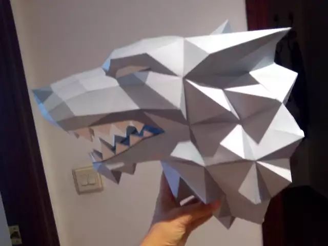 Mô hình giấy đầu sói treo tường Stark Direwolf Sigil Game of Thrones]