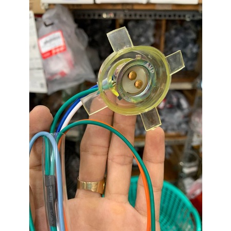 Đuôi Đèn Trước Wave 01 Bóng AVP D4