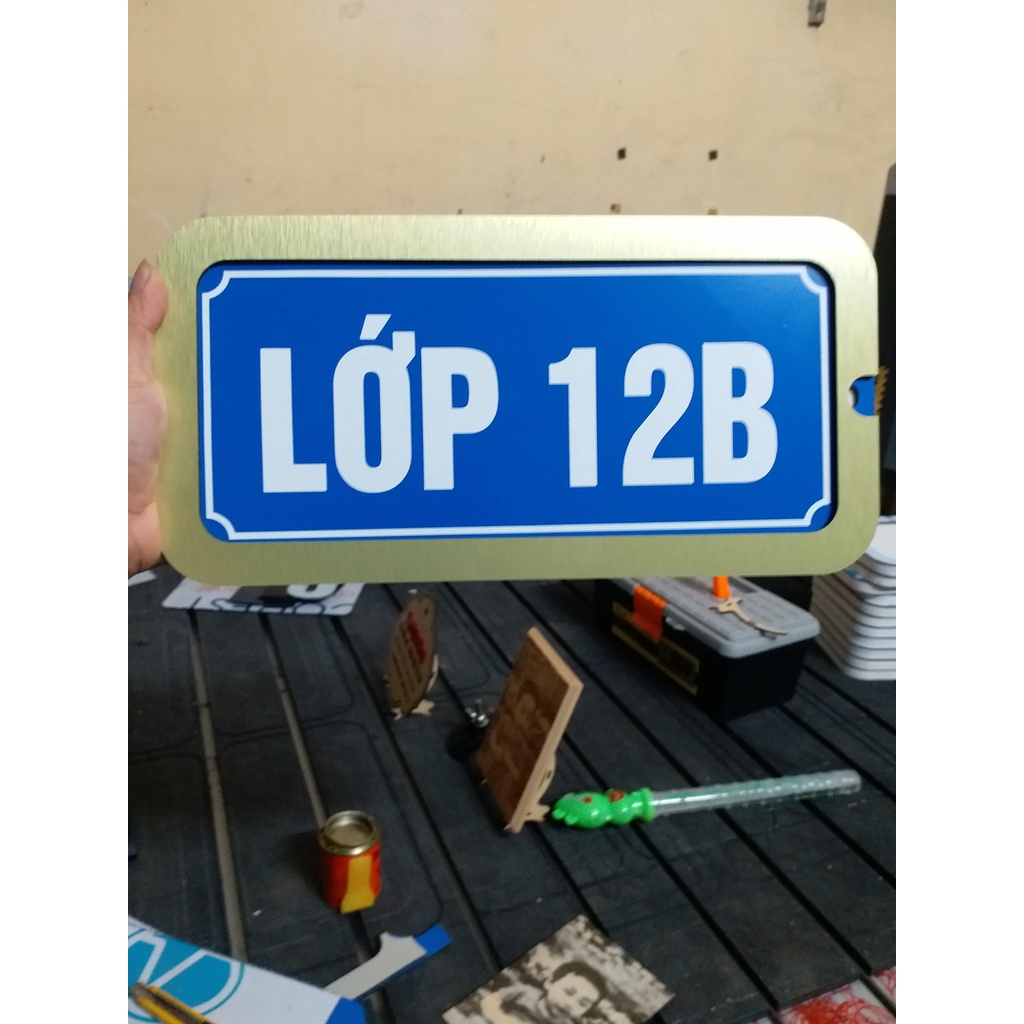 Biển tên lớp trường học