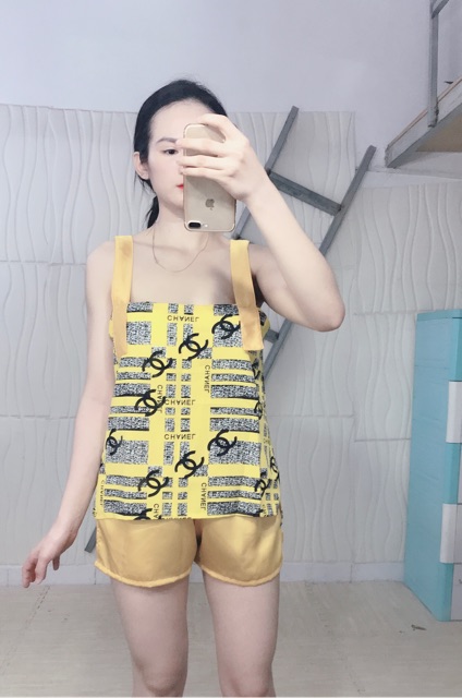 Set hai dây bản to quần đùi lụa satin cao cấp thiết kế
