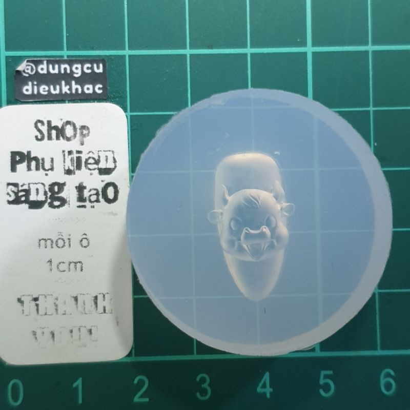 khuôn silicon chú bò nhỏ dễ thương