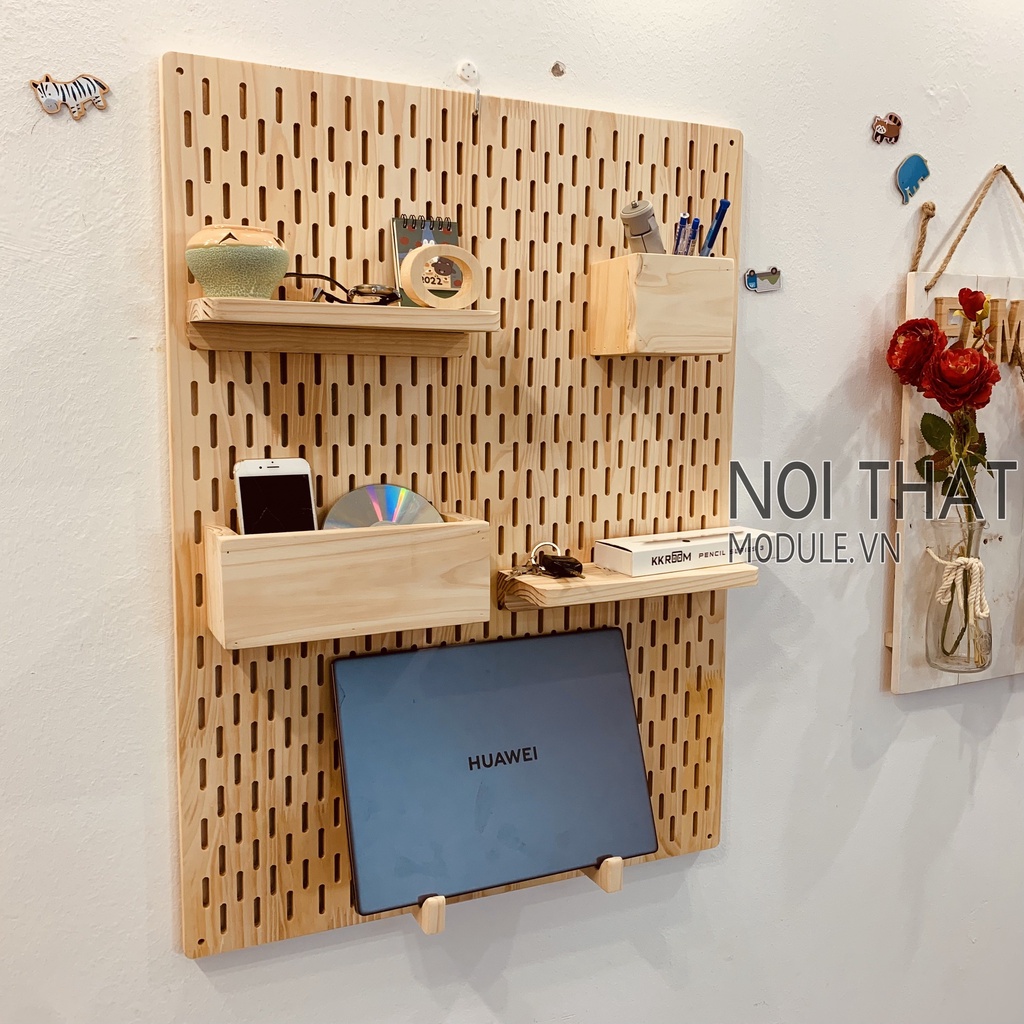 Bảng peg board, bảng lỗ treo tường trang phí phòng làm việc, phòng khách gỗ thông dày 15mm