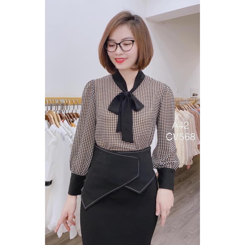 chân váy bút chì dáng dài qua gối có vạt che bụng trần chỉ