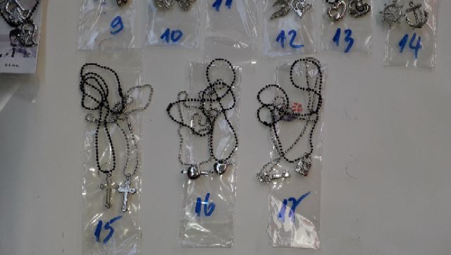 Sét 2 bộ dây chuyền bi 2mm kèm đặc biệt mặt cặp bằng thép không gỉ