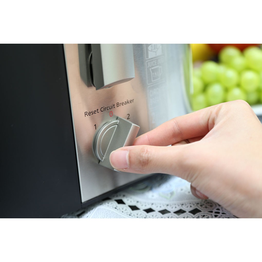 Máy ép trái cây Panasonic  MJ-DJ01S 800W / Trưng bày 98% / BH 12 tháng