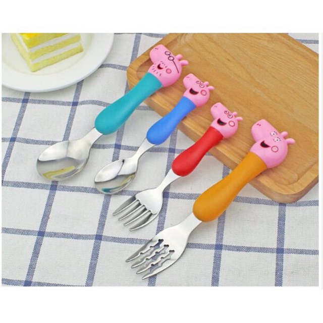 Set thìa dĩa peppa pig (2 thìa+ 2 dĩa)