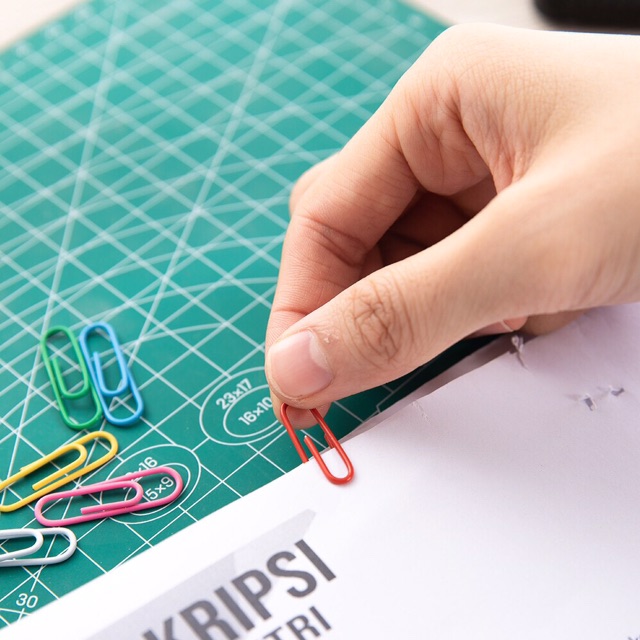 Ghim vòng màu Deli 0024 (Ghim cài màu)