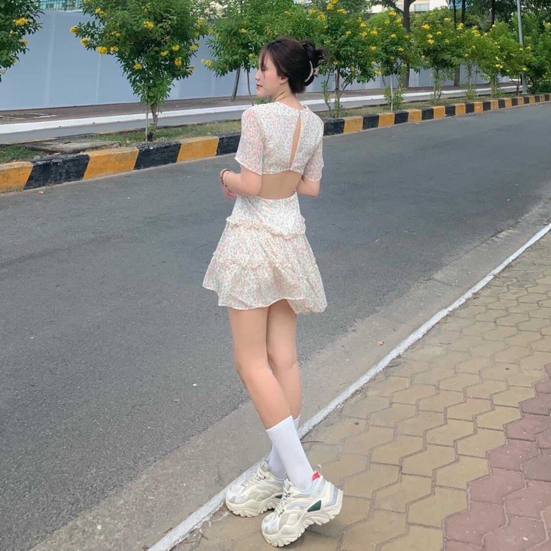 Camillia đầm xoè khoét lưng