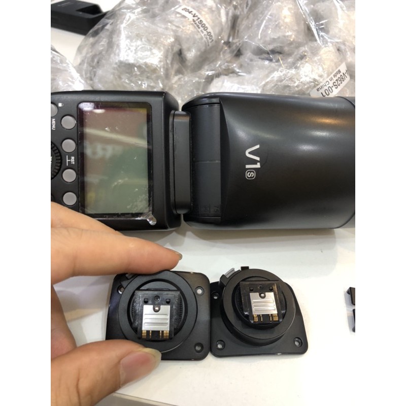 Chân Đế - Hotshoe Đèn Flash Godox V1 Canon/Nikon/Sony