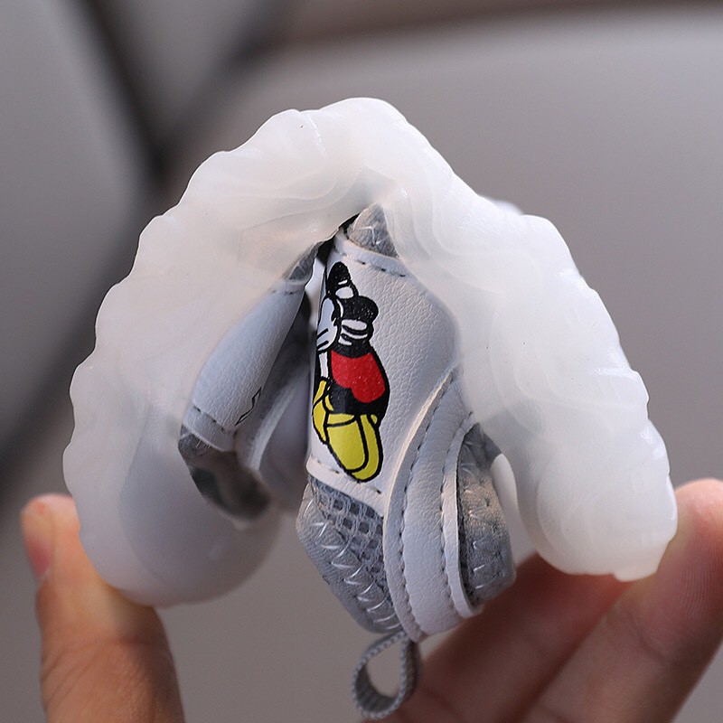 Sandal Quảng Châu chống vấp hình chuột Mickey có đèn siêu đẹp cho bé mã SL1118 (vỏ hộp xanh)