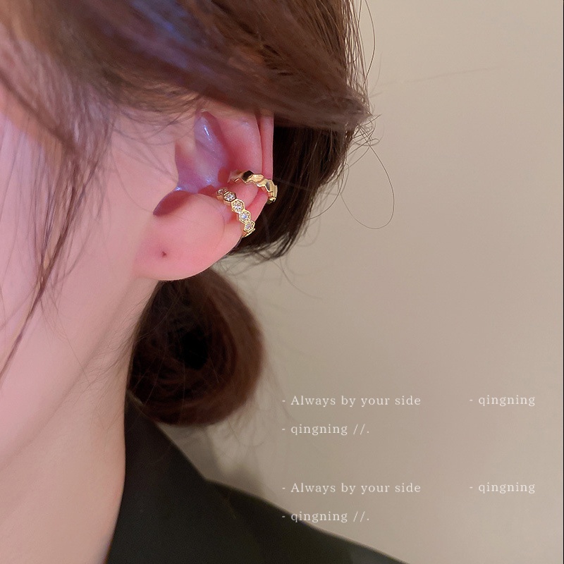 Bông Tai Kẹp Chữ C Đính Đá Zircon Không Xỏ Lỗ Thời Trang Hàn Quốc Đơn Giản Dễ Phối Đồ 3
