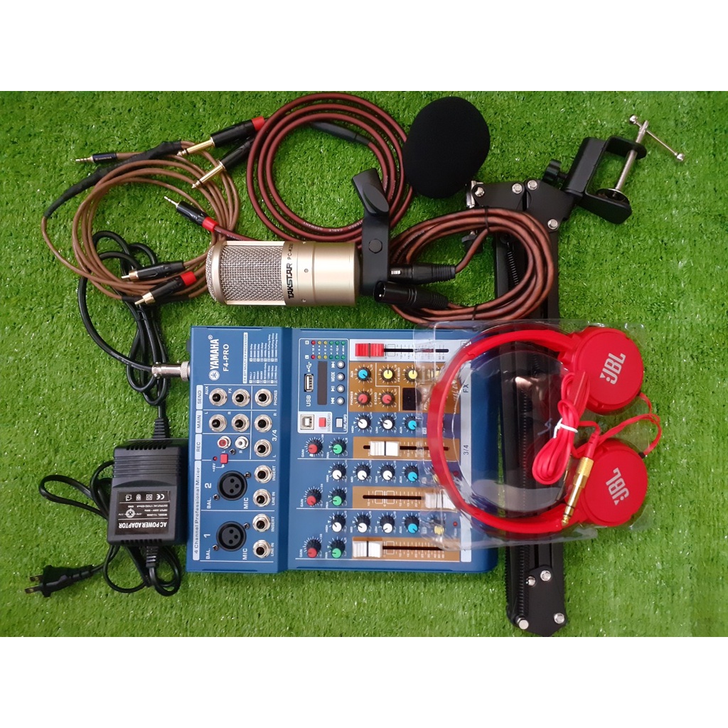 Bộ Mixer karaoke Live Stream Yamaha F4PRO với micro TAKSTAR PC K200.