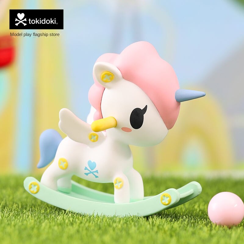 Hộp Đồ Chơi Tokidoki Thỏ Trượt Tuyết Trang Trí Phong Cách Mới