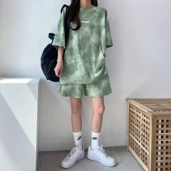 Bộ quần áo loang nam, nữ form rộng