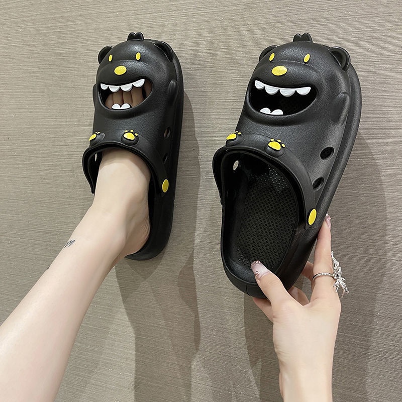 Dép Sandal Nữ Đục Lỗ Chống Trượt Hình Gấu Hoạt Hình Dễ Thương Thời Trang Mùa Hè 2022 - SL033