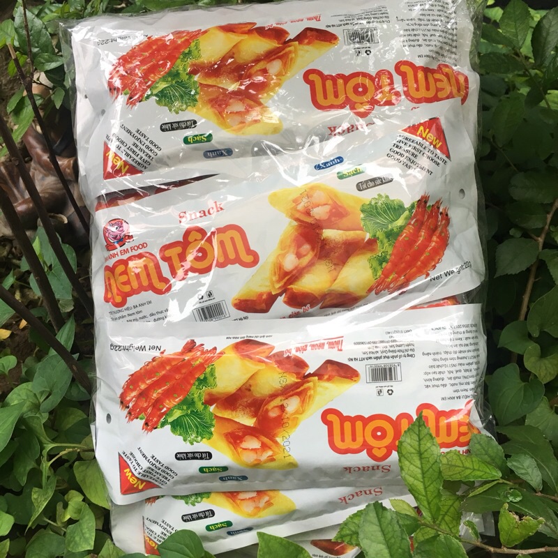 Bịch 30 gói nem tôm siêu ngon vị chua cay