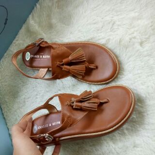 2 giày sandal 160k