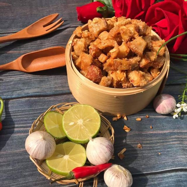 Tóp Mỡ Mắm Tỏi 250g Tóp Mỡ Chiên Mắm Đồ Ăn Vặt Kim Lê Food | BigBuy360 - bigbuy360.vn