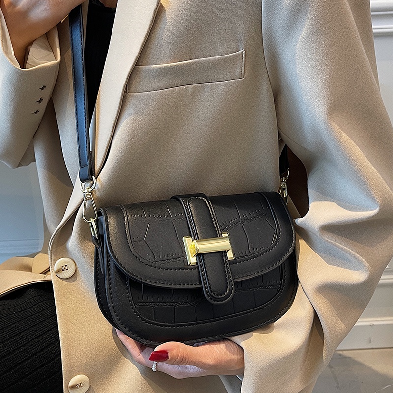 Túi xách nữ đeo chéo, đeo vai dáng bầu da vân chìm, khóa chữ H mẫu mới Mun1993