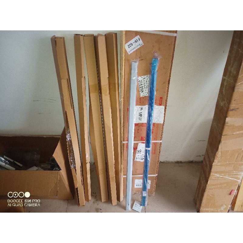 Bộ 4 nẹp inox chân kính cửa ngoài Pajero V31 V32 V33 V43 V45 V46