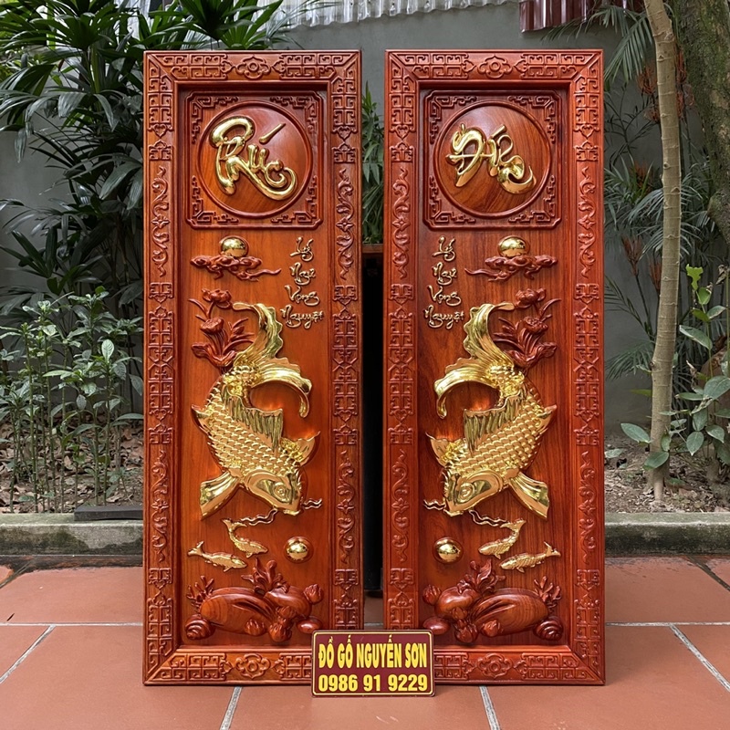Tranh lý ngư vọng nguyệt gỗ hương