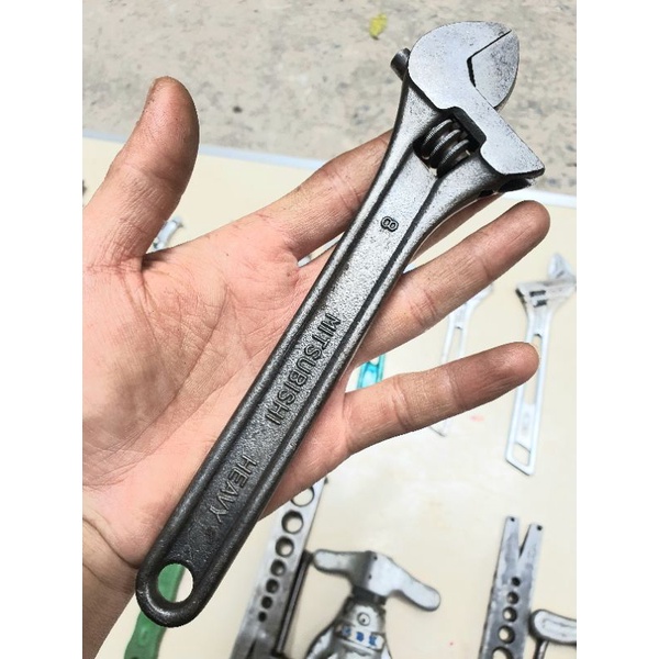 Mỏ lết misubishi 200mm