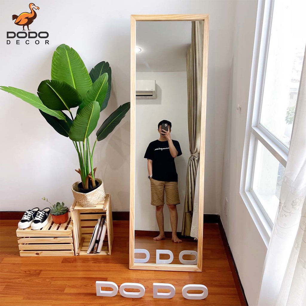 Gương Soi Toàn Thân Khung Gỗ Có Chân - Gương Đứng Gỗ Thông Tự Nhiên - Gương Thái Cao Cấp - DODO DECOR