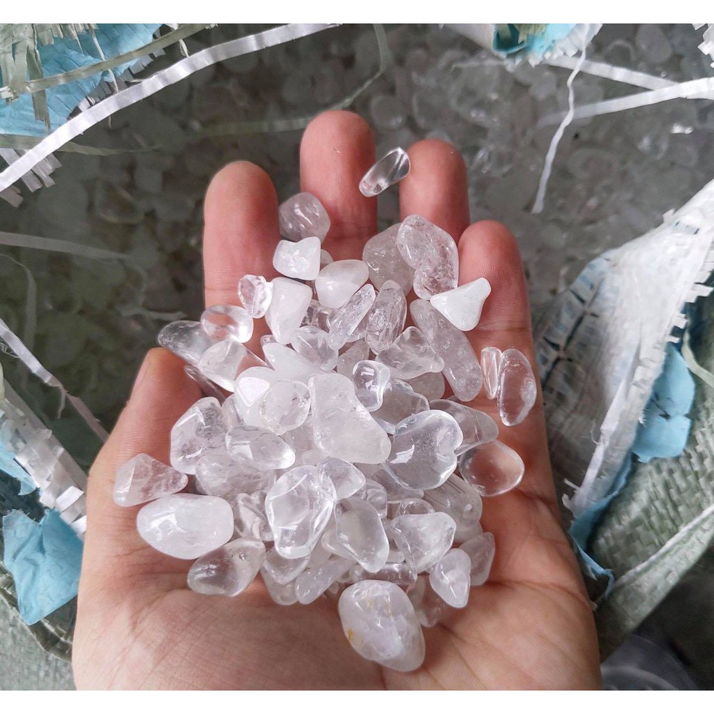 Đá vụn thach anh ngũ sắc trang trí 1kg