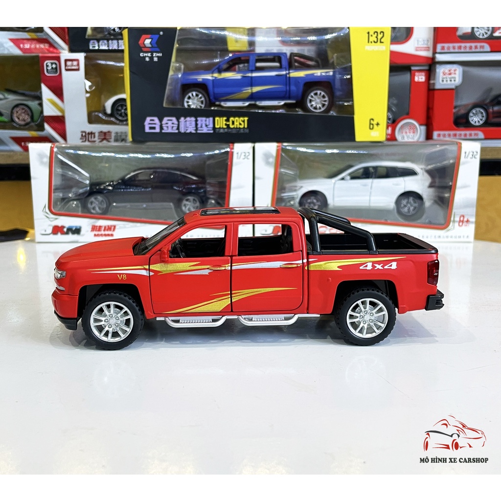 Mô hình xe bán tải Chevrolet Silverado V8 tỉ lệ 1:32 hãng Chezhi màu đỏ