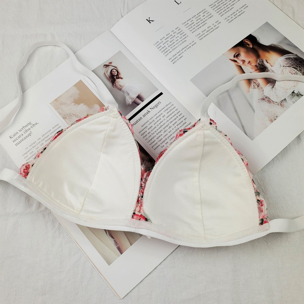 Bộ đồ lót sexy không gọng giá tốt ren hoa nhí hồng quần T by Nhà Sò NS180 | BigBuy360 - bigbuy360.vn