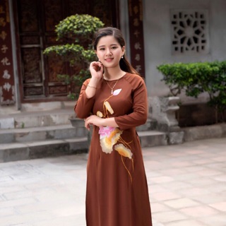 ⚡️Sẵn sll áo dài đi chùa thêu dưới tà 🌹Đẹp và nền nã lắm ạ. Khách mặc đi chùa cứ gọi là thích mê. Mã này là mã ôich ân