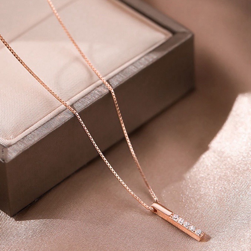 Vòng cổ Bạc Mặt Hình Học Đính Đá Zircon Màu Sắc Thanh Lịch Dành Cho Nữ