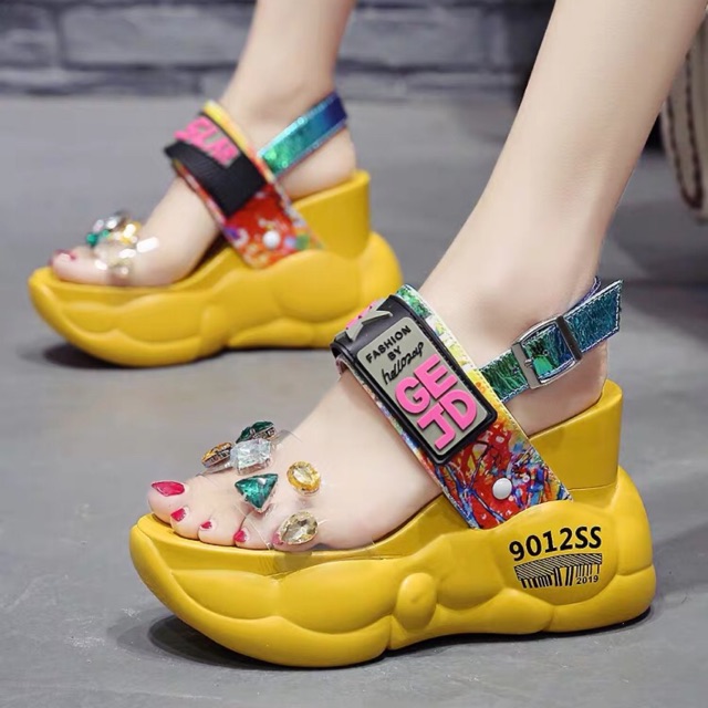 Sandal độn đế 11cm