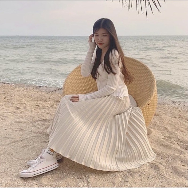 Pleated Skirt (Chân váy xếp li dài) | BigBuy360 - bigbuy360.vn