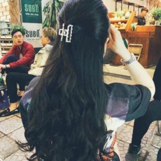 Kẹp đá  đẹp ( chỉ 50k/1 sét gồm 3 cái )