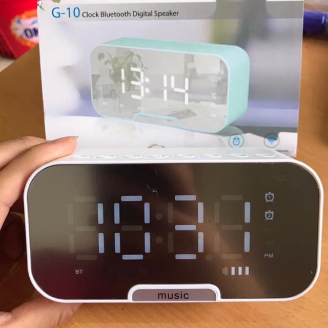 Loa Bluetooth kiêm đồng hồ