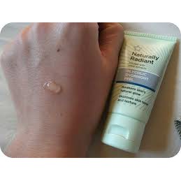 Kem tẩy da chết hóa học ban đêm Superdrug Naturally Radiant Glycolic Overnight Peel 30ml | BigBuy360 - bigbuy360.vn