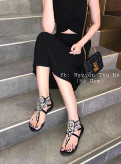 Sandal đính đá