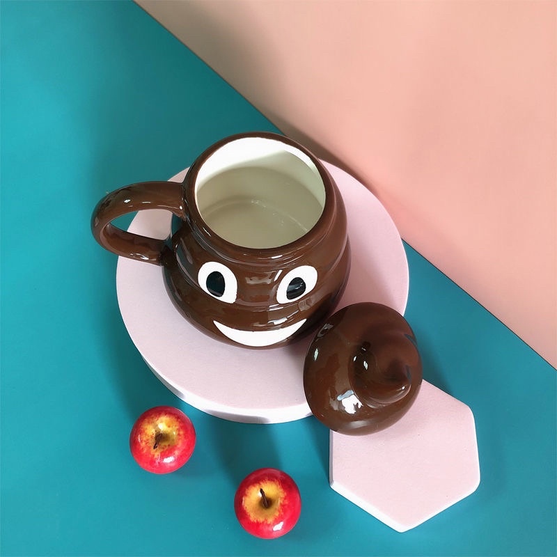 Cốc uống nước thuỷ tinh hình cục phân, ,cục shit cute có nắp